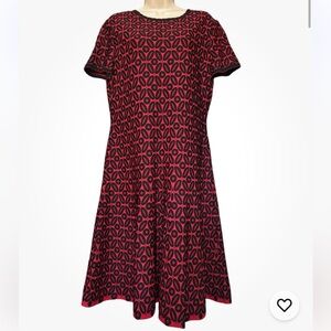 St John Black And Red Print Knit Dress Fit And Flare Short Sleeve Sz 10